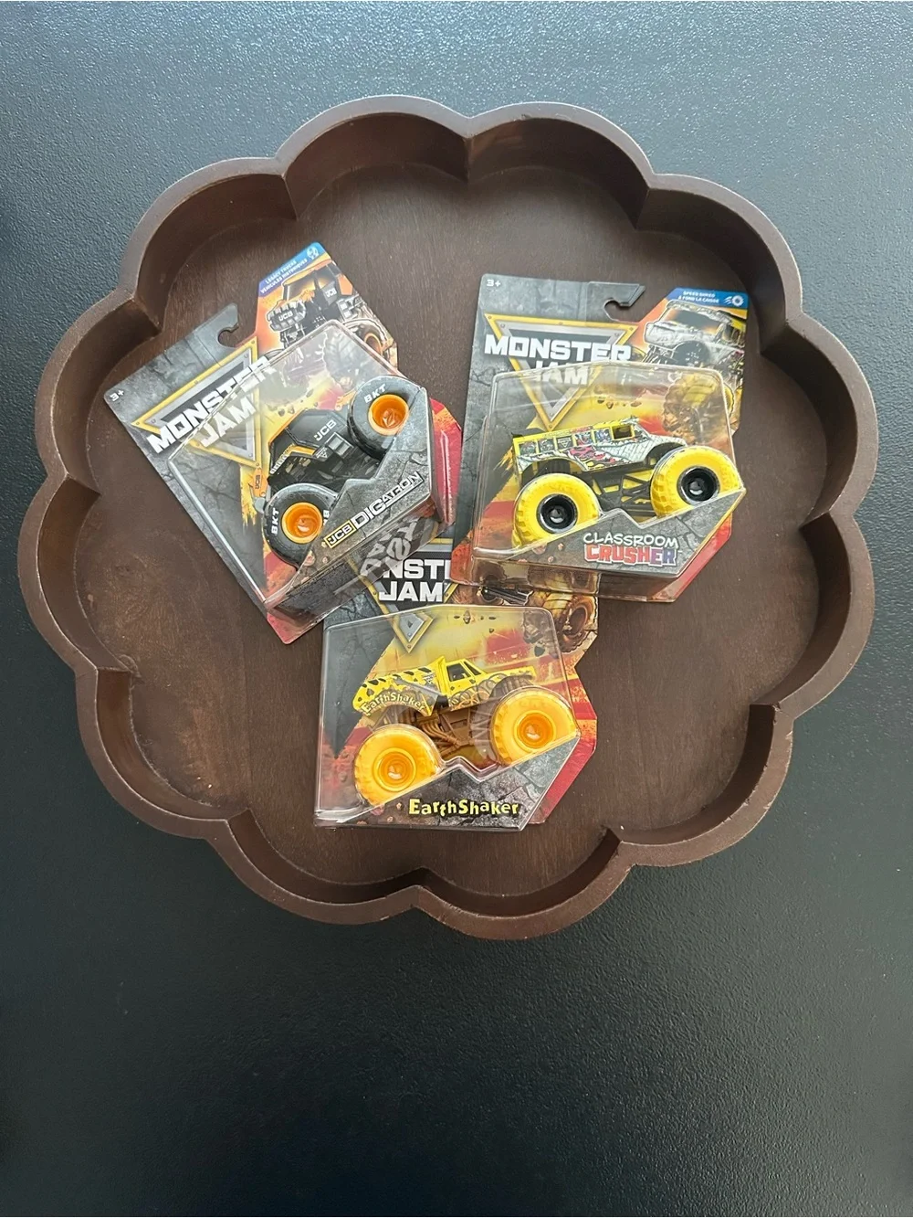 Monster Jam Monster Trucks ~ JCB Digatron, Classroom Crusher & Earth Shaker